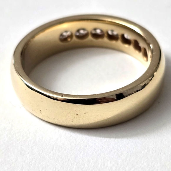 Watch Video / 14K Gold Channel Diamond Ring - Picture 3 of 16